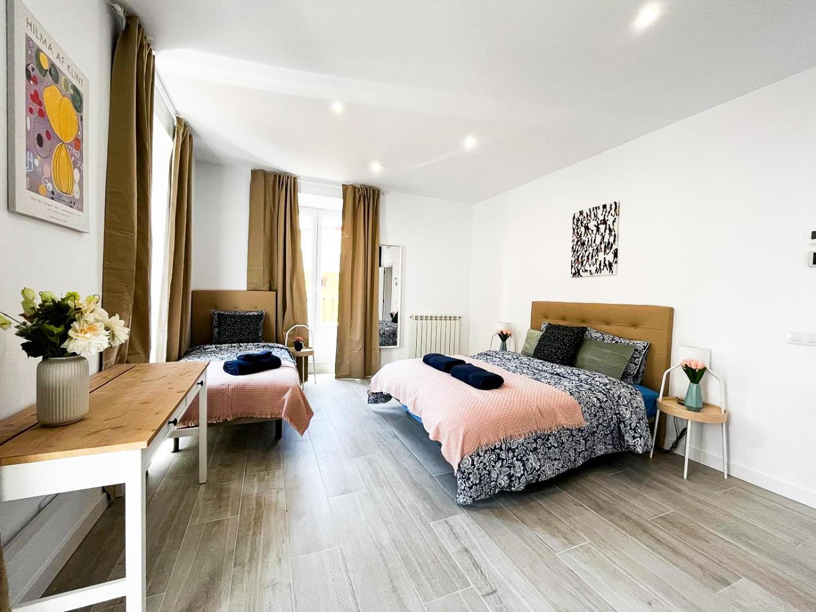 Centric Rooms In Madrid Bagian luar foto